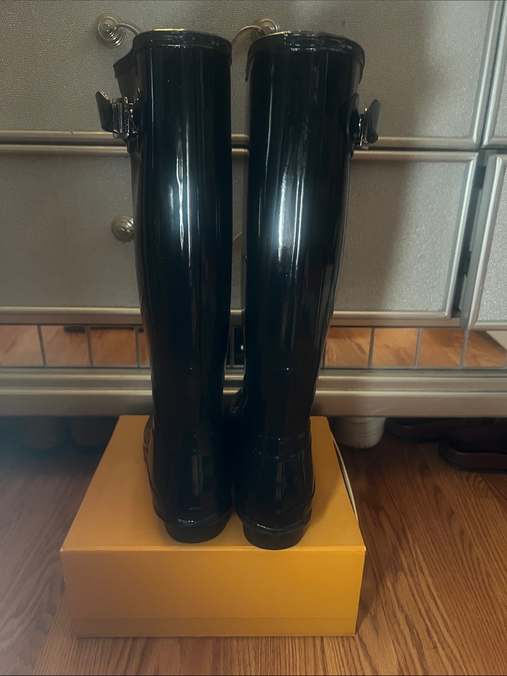 Hunter Original Tall Black Gloss Rain Boots, sz 7 - Picture 2 of 8